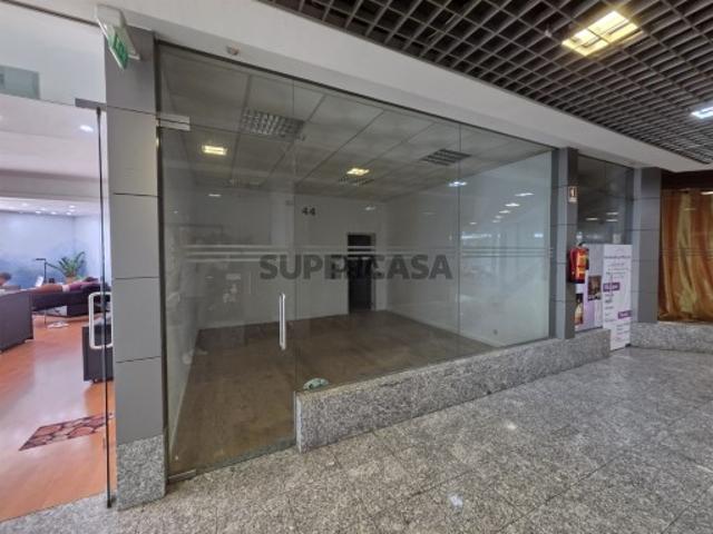 Armazém venda em Buarcos, Figueira da Foz