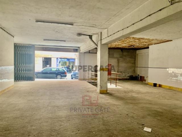 Armazém venda em Porto, Baixa do Porto