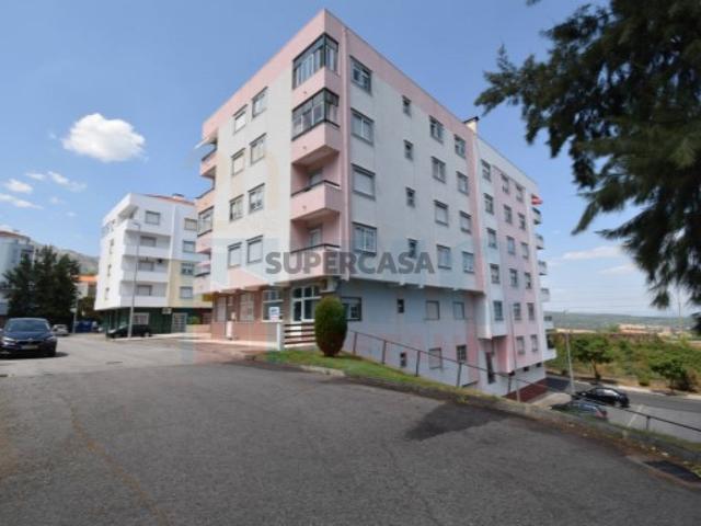 Armazém venda em Castelo Branco, Canhoso