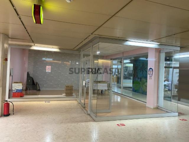 Armazém venda em Aveiro