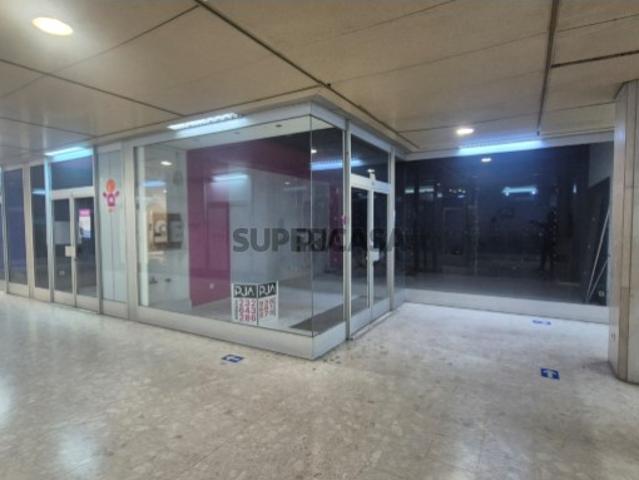 Armazém venda em Aveiro