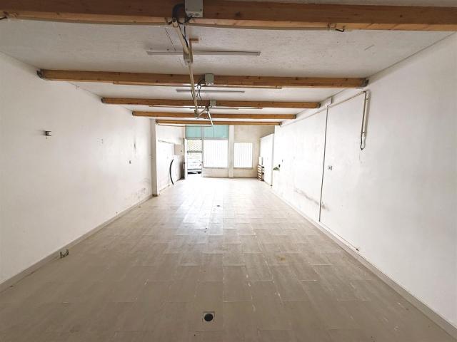 Loja venda em Marzagão, Loures