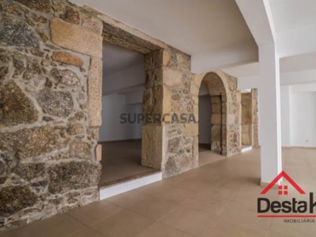 Armazém venda em Viseu