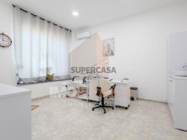 Armazém venda em Santarém