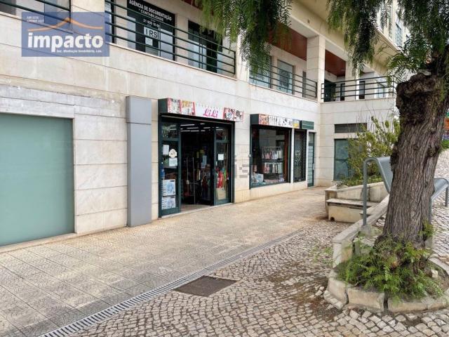 Ponto Comercial venda em Vialonga, Urbanização Olival da Fonte