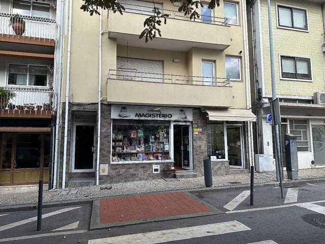 Armazém venda em Vale De Cambra, Aveiro