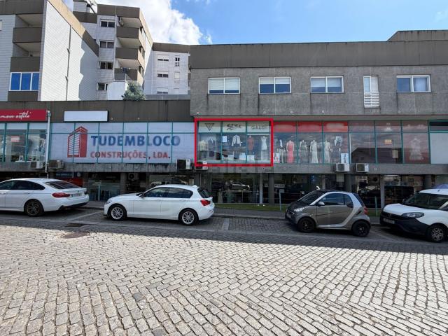 Loja venda em Amarante, Porto