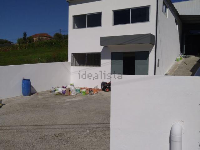 Armazém alugar em Oliveira De Azeméis, Aveiro