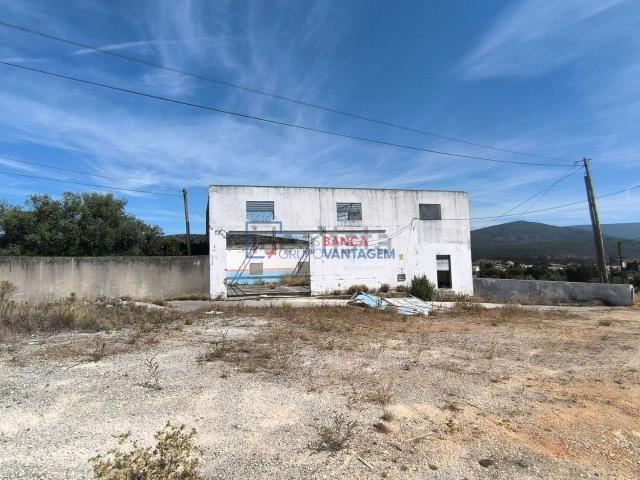 Armazém venda em Alcanena, Santarém