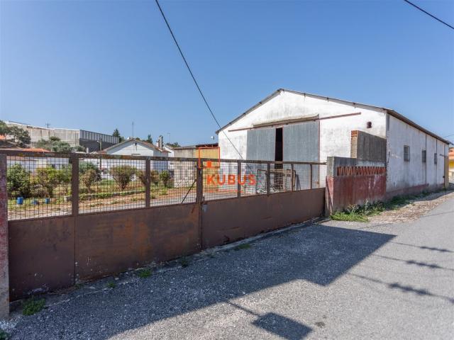 Armazém venda em Alcanena, Santarém