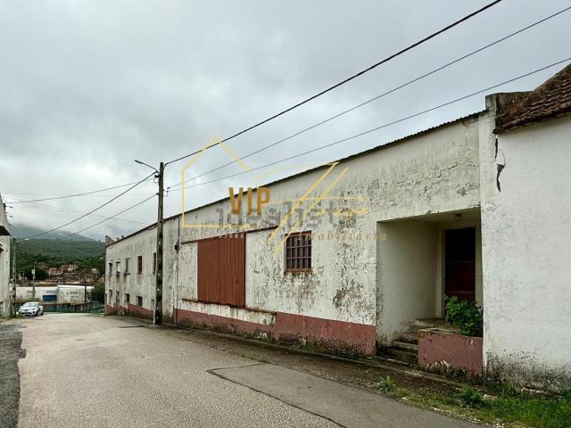 Armazém alugar em Alcanena, Santarém