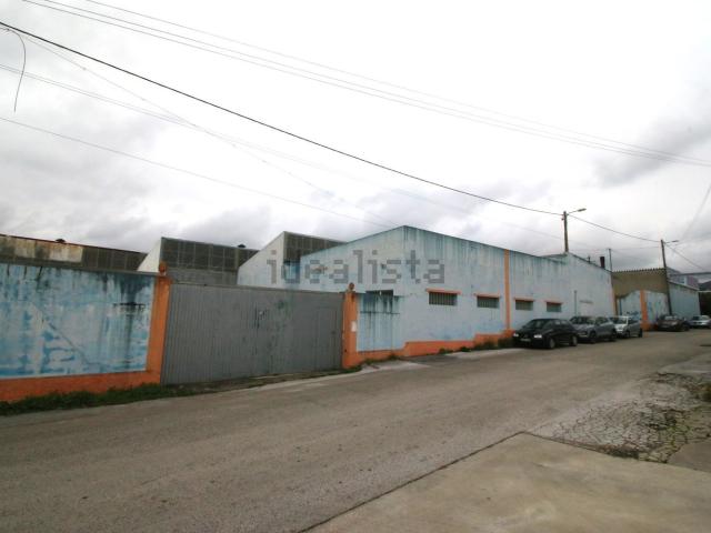 Armazém venda em Alcanena, Santarém