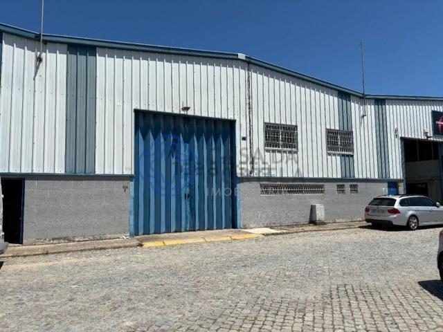 Armazém alugar em Maia, Vila Nova Da Telha
