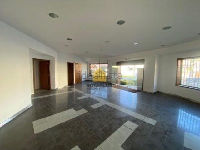 Loja alugar em Maia, Vila Nova Da Telha