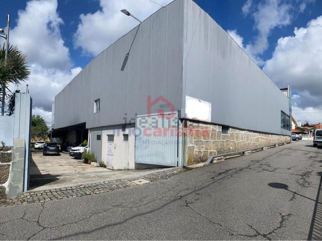 Armazém venda em Vila Nova De Famalicão, Serralho
