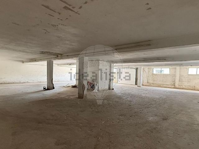 Armazém venda em Chelo, Vila Verde