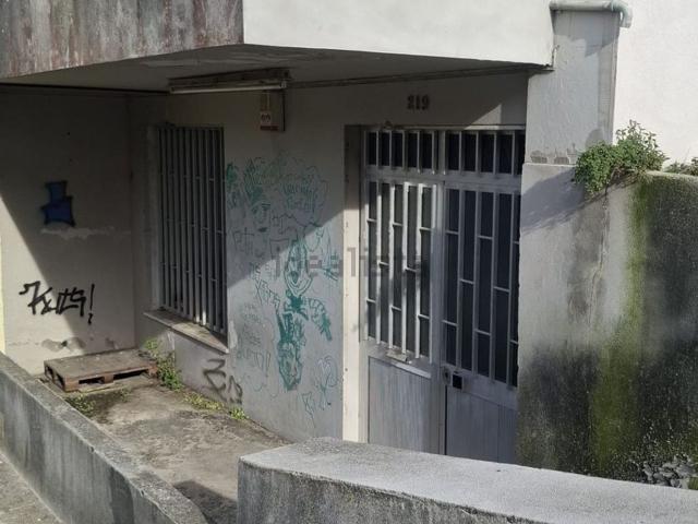 Loja venda em Vilar de Andorinho, Vila Nova de Gaia