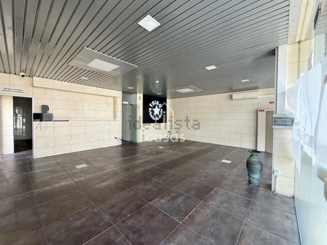 Loja alugar em Vilela, Bitarães