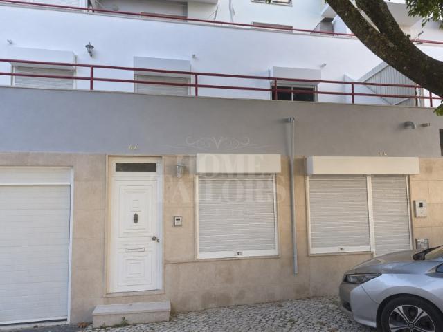 Loja venda em Quinta do Americano, Almada