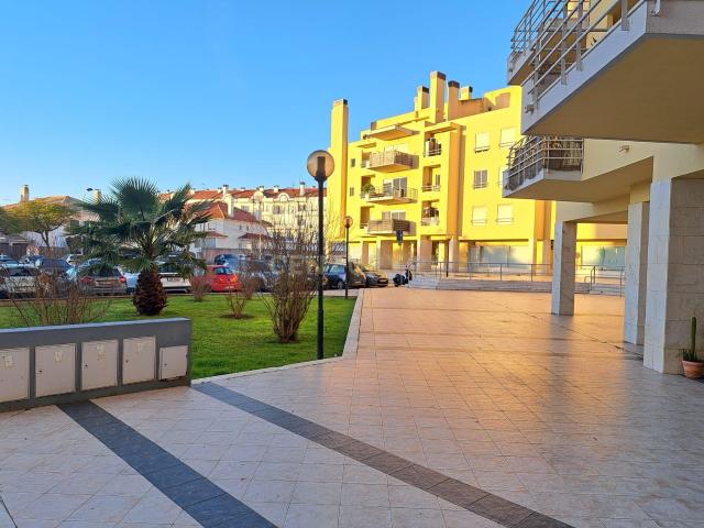 Loja venda em Medrosa, Oeiras