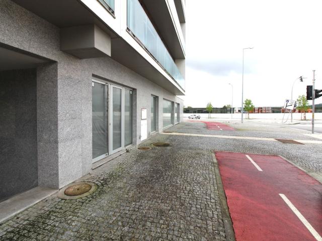 Loja venda em Quinta de Santo Estevão, Viseu