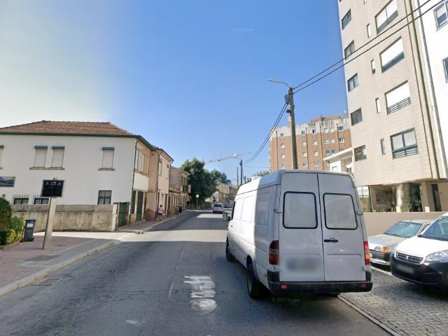 Ponto Comercial alugar em Maia, Pícua