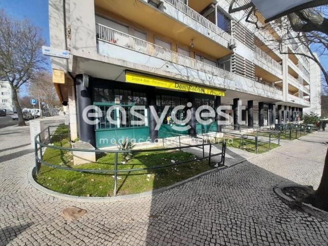 Loja venda em Bairro de São Miguel, Lisboa