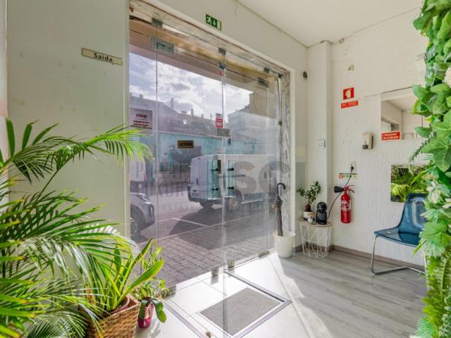 Loja venda em Seixal, Amora