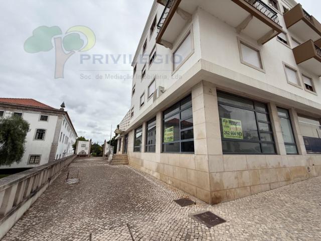 Loja alugar em Bombarral e Vale Covo, Bombarral