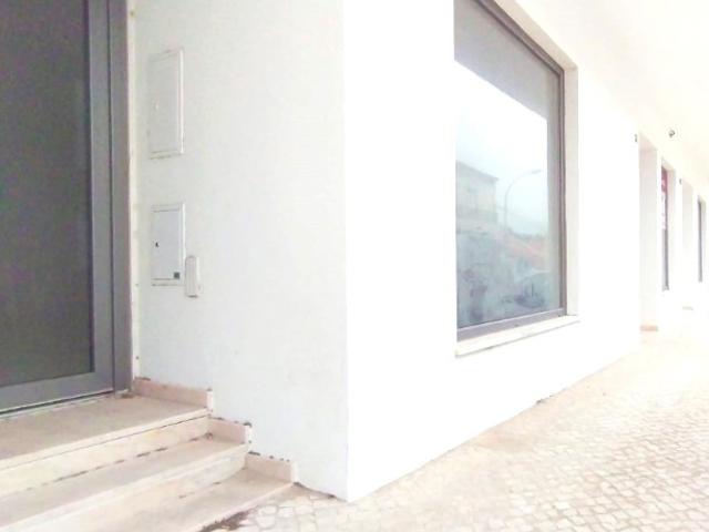 Loja venda em Núcleo Urbano Histórico de Queijas, Oeiras