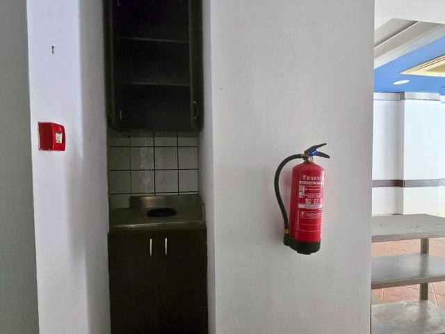 Loja venda em Nova Carnaxide, Oeiras