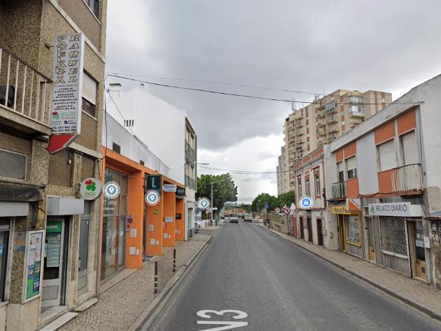 Ponto Comercial venda em Alenquer