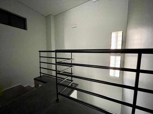 Ponto Comercial alugar em Maia, Calquim