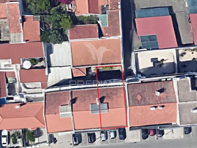 Loja venda em Quinta de São Nicolau, Seixal