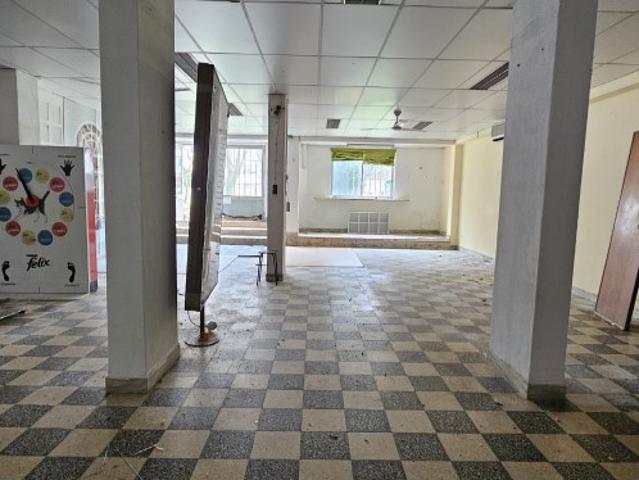 Ponto Comercial alugar em Amadora, Alfornelos