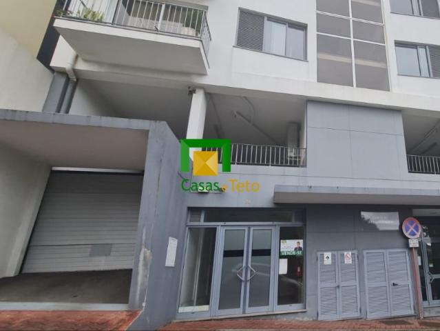 Ponto Comercial venda em Câmara De Lobos, Pico e Salões
