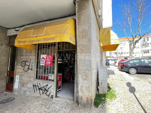 Loja alugar em Falagueira, Amadora