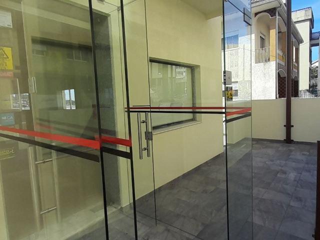 Ponto Comercial alugar em Gondomar, Santa Bárbara