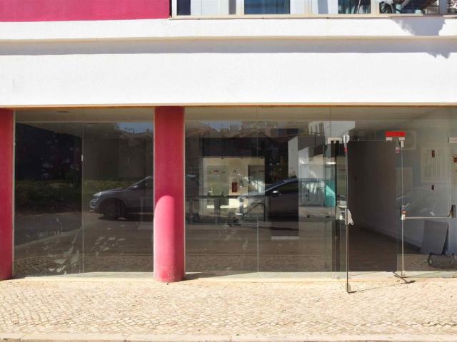 Loja venda em Cortelhas, Albufeira