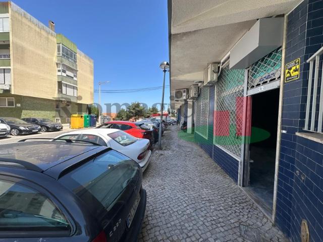 Ponto Comercial venda em Loures, Marzagão