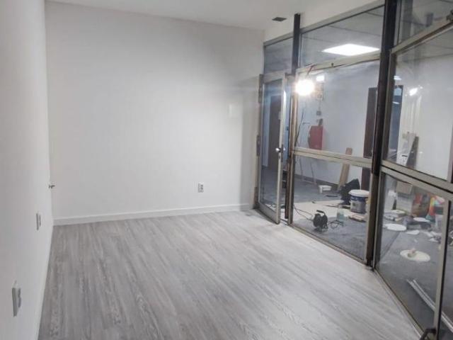 Ponto Comercial alugar em Montijo, Bairro da Barrosa
