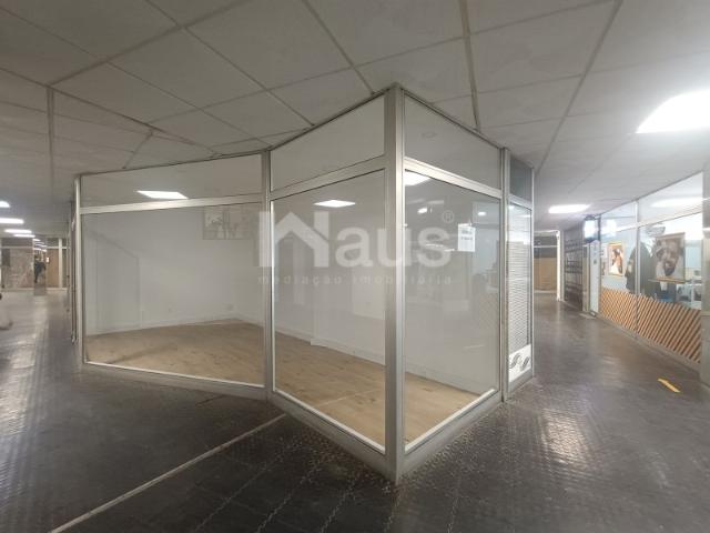 Ponto Comercial alugar em Montijo, Seixalinho