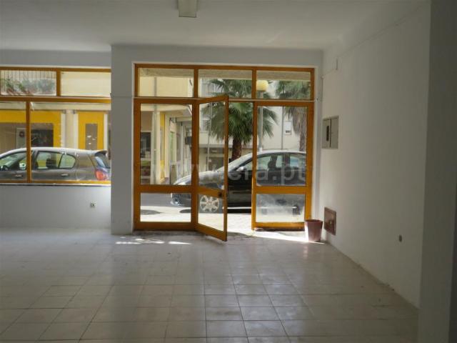 Ponto Comercial alugar em Oliveira Do Hospital, São Paio de Gramaços