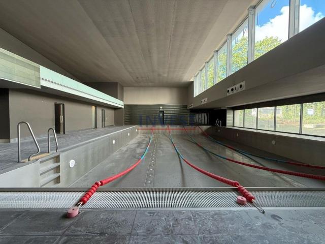 Loja alugar em Quinta das Laranjeiras, Lisboa