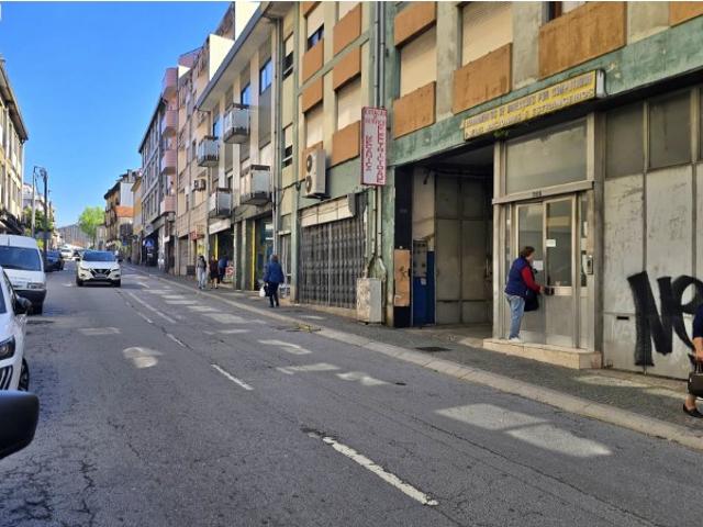 Ponto Comercial alugar em Maia, Enxurreiras