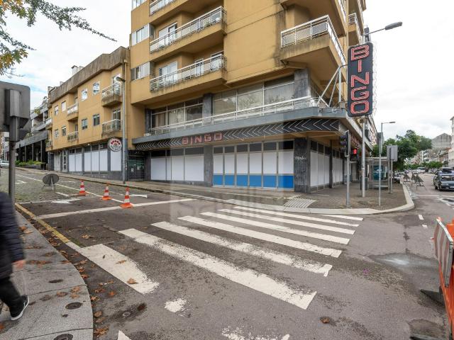 Loja alugar em Porto, Lordelo Do Ouro