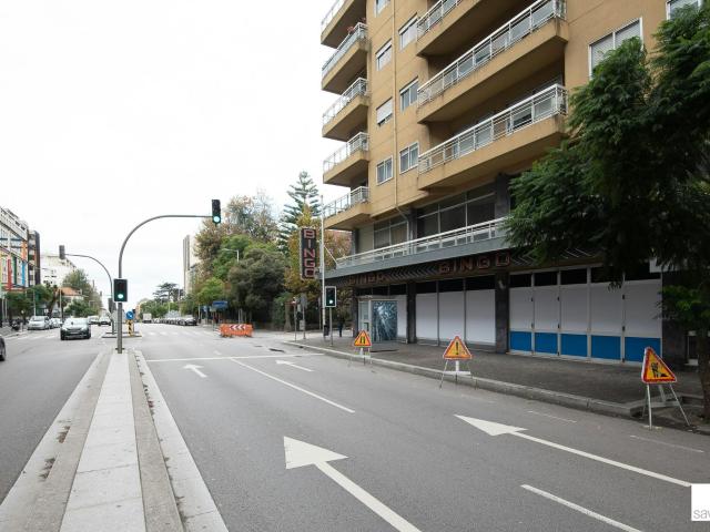 Loja alugar em Porto, Lordelo Do Ouro