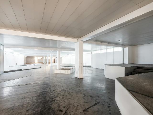 Loja alugar em Porto, Lordelo Do Ouro