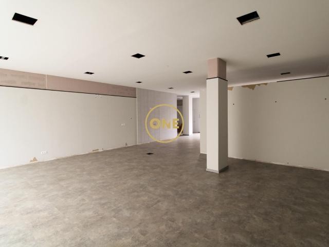 Ponto Comercial alugar em Funchal, Amparo