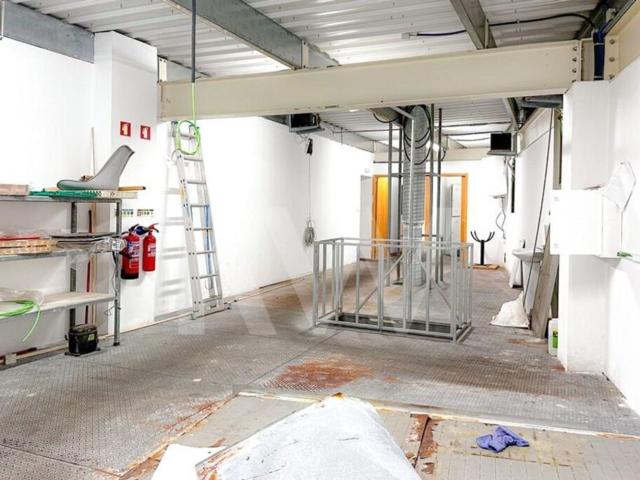 Ponto Comercial venda em Loures